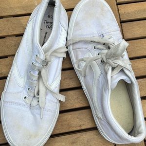 USED Time And Tru white canvas shoes